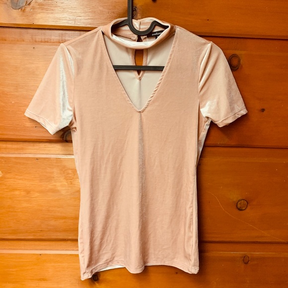 Ambiance pink velvet choker collar tee💕 - Picture 1 of 2